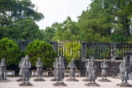 Anh lang mo vua Khai Dinh - Hue