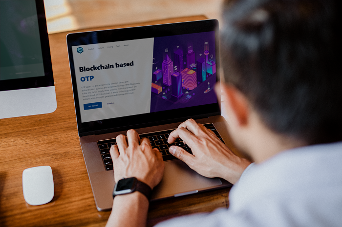 Hệ thống cấp phát và quản lý mã OTP bằng công nghệ blockchain