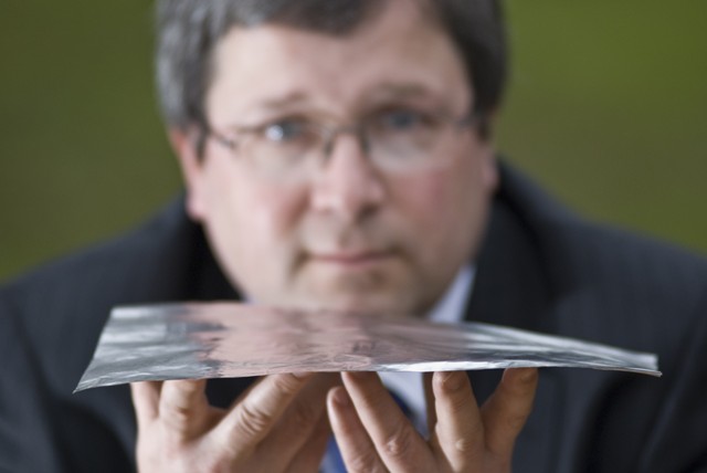 Các nhà nghiên cứu tạo ra loa mỏng như tờ giấy