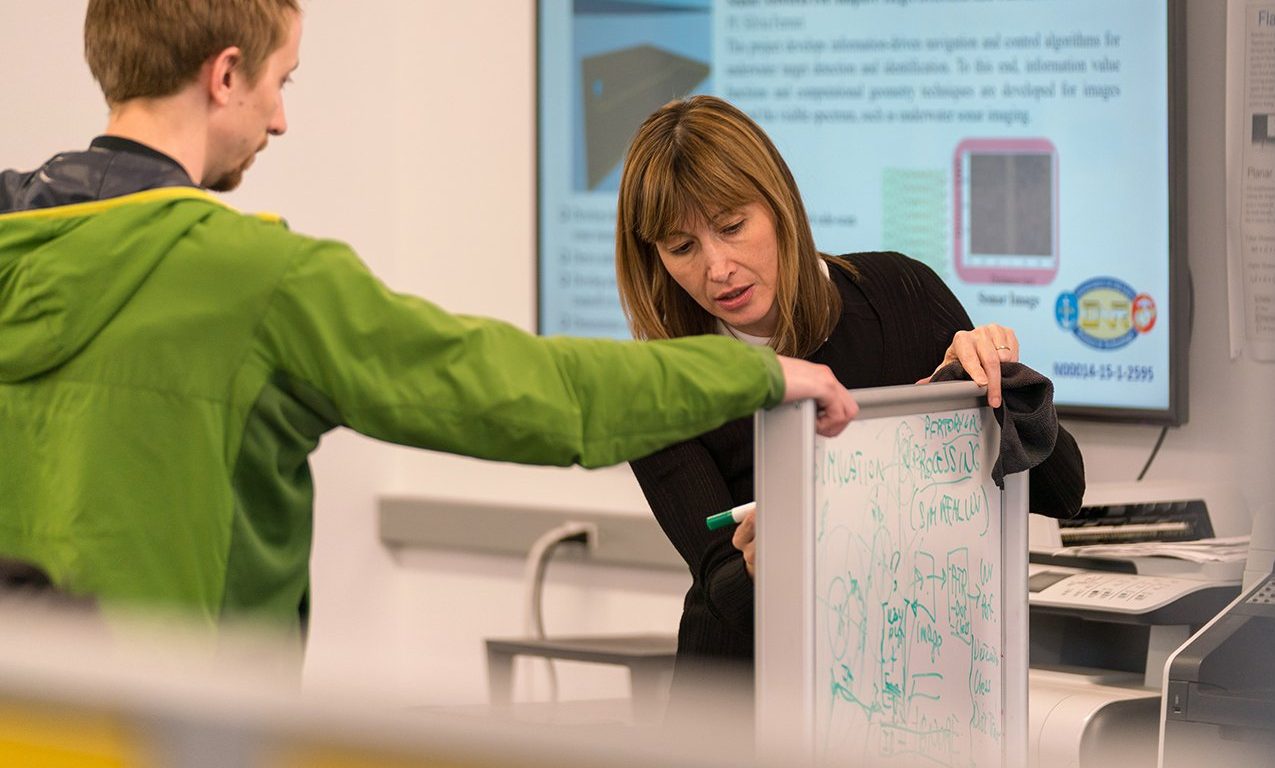 Các thuật toán dự đoán chính xác chuyển động của các đội tuyển thể thao tới 80%