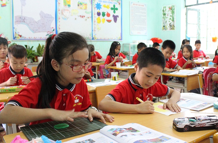 Hệ thống giáo dục và SGK phổ thông: Định hướng triết lý hệ thống ?