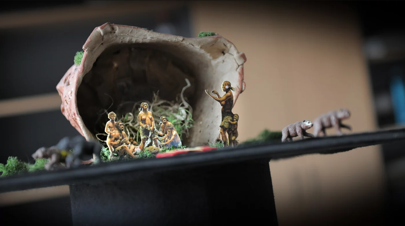 Nobel Y học 2022. Kỳ cuối: Tại sao loài người sống sót?