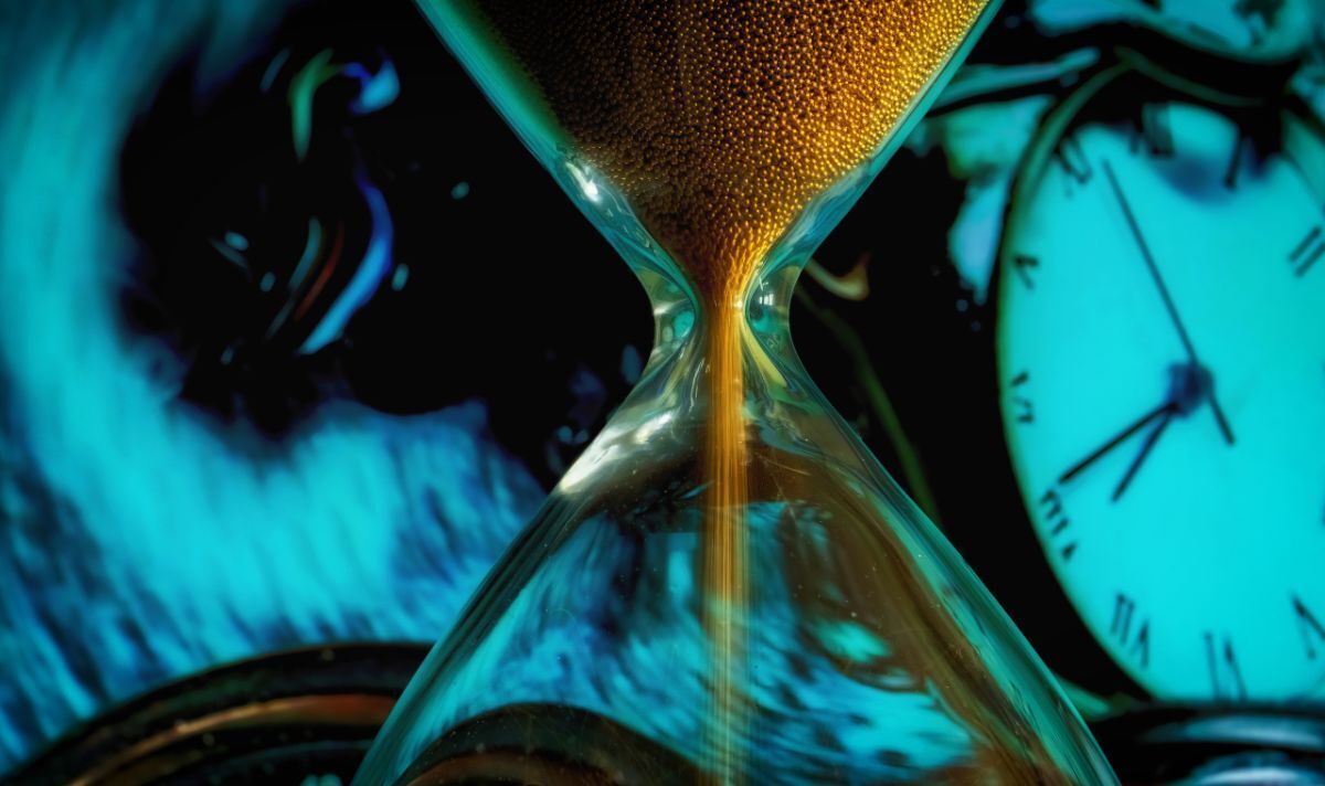 Ba chiều thời gian, một chiều không gian: Tương đối của các quan sát siêu sáng trong không thời gian 1+3