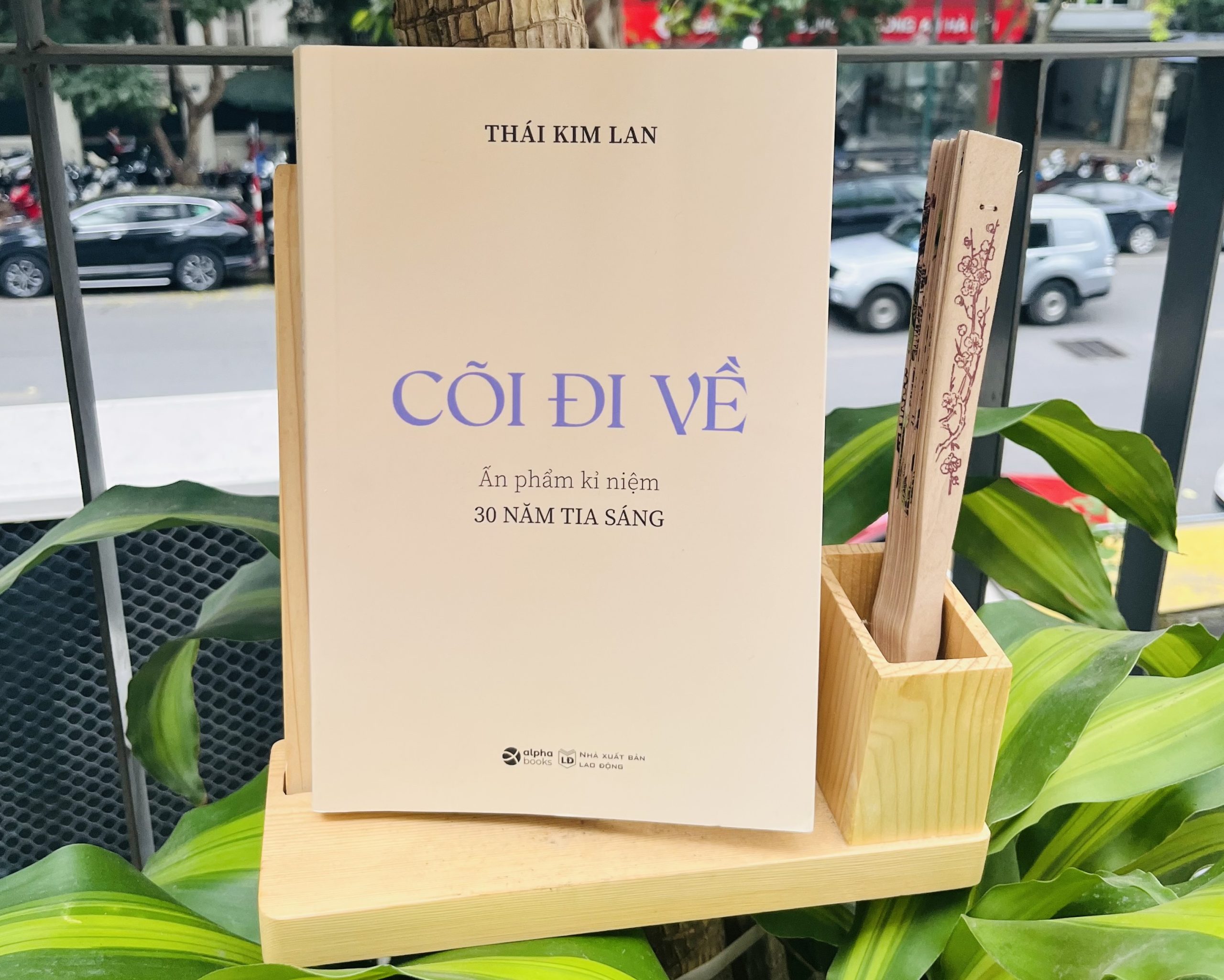 Tọa đàm ra mắt sách “Cõi đi về”