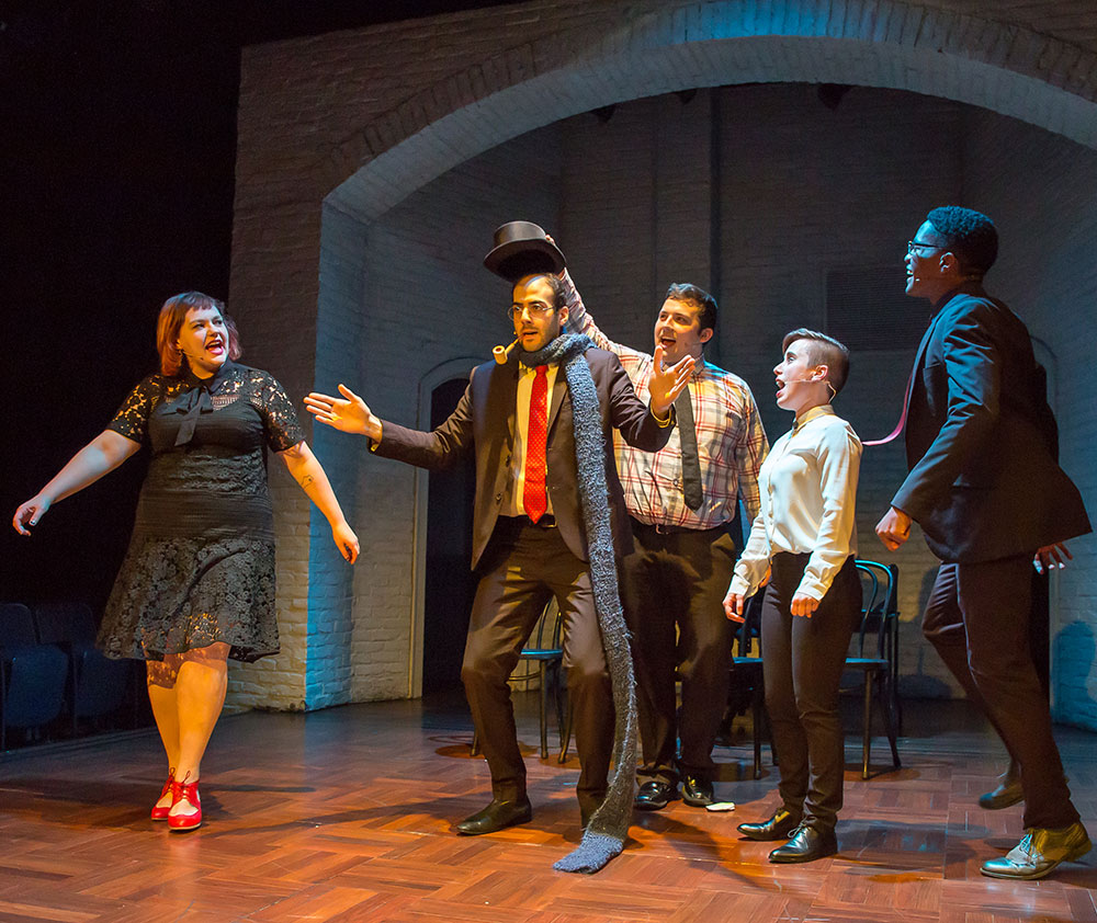 Ừ, vậy thì… Một cú chạm phi nhân