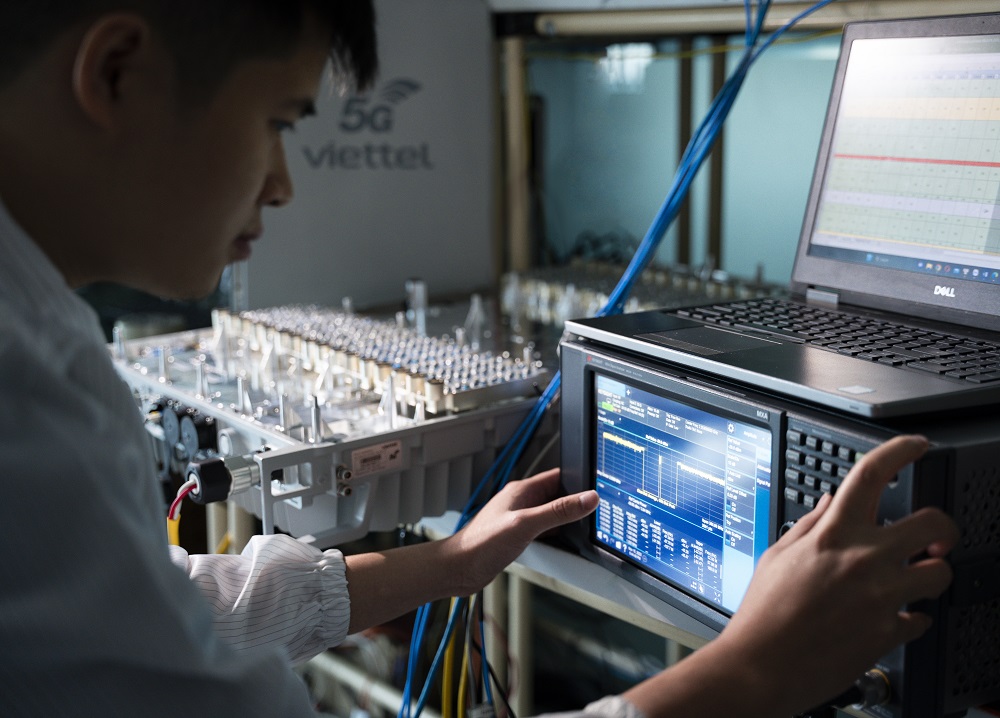 Viettel tuyên bố triển khai thành công khối vô tuyến trạm thu phát sóng 5G trên mạng lưới
