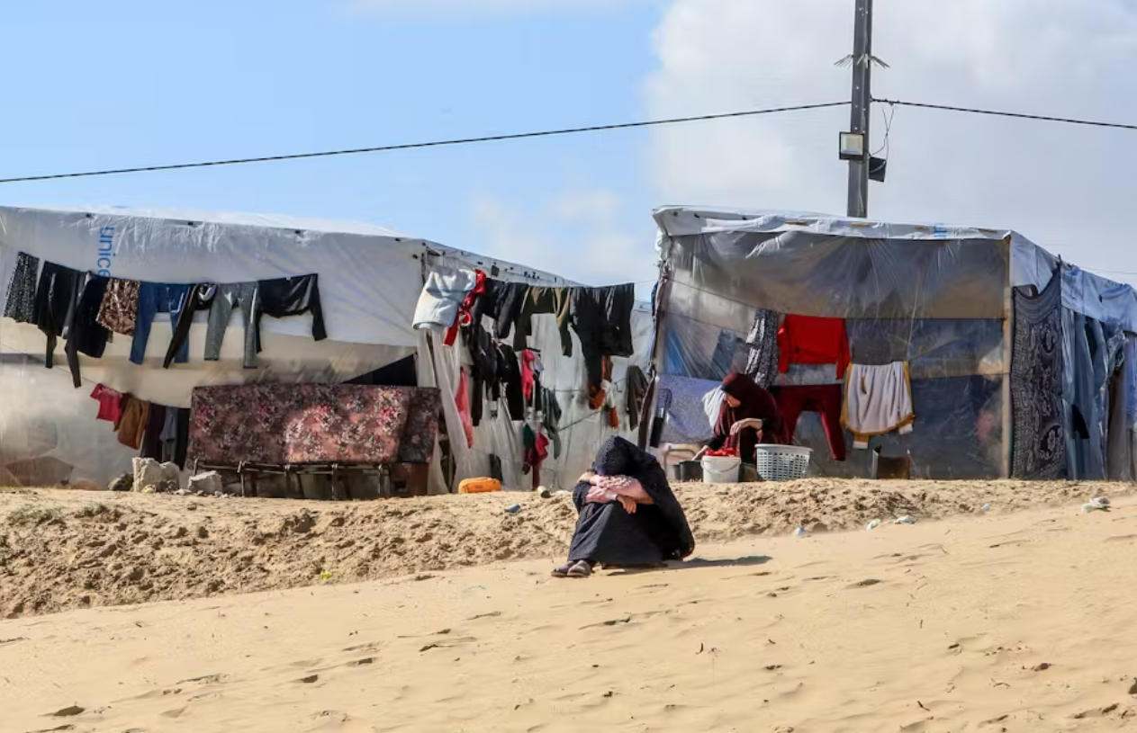 Trang báo không có gương mặt người Palestine