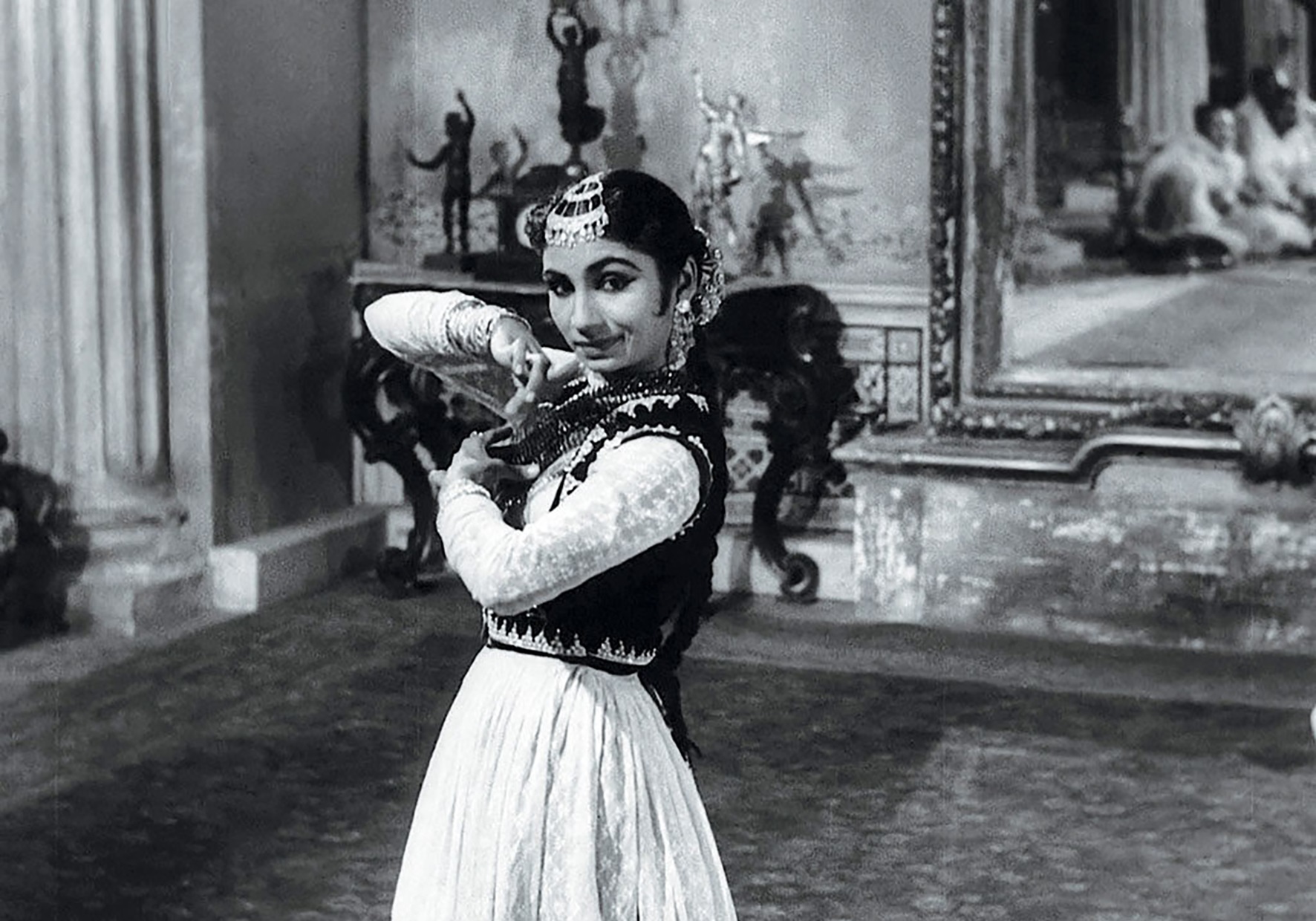 Jalsaghar (đạo diễn Satyajit Ray): Ai cũng phải chết, ai cũng phải chết