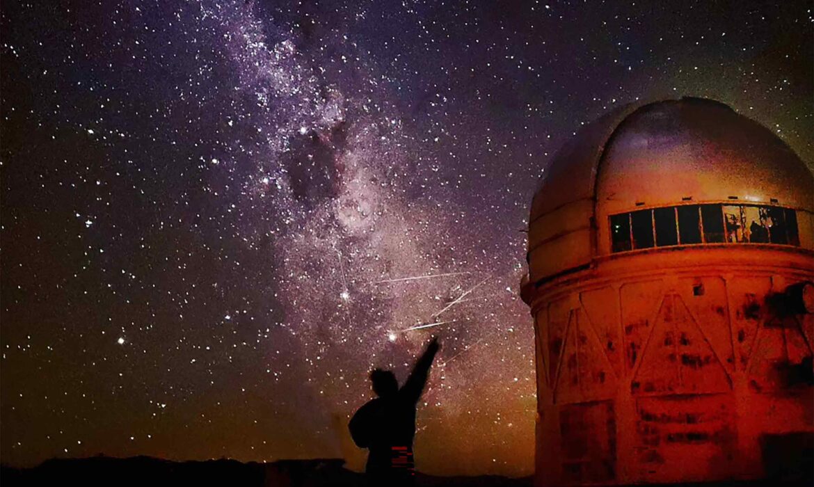 Các thiên hà tiết lộ những bản đồ vật chất tối ẩn trong vũ trụ sớm