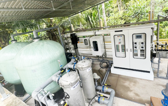 Hệ thống xử lý nước nhiễm mặn ứng dụng công nghệ IoT Hệ thống xử lý nước nhiễm mặn ứng dụng công nghệ IoT