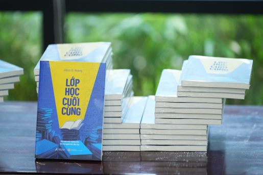 Nếu kiến thức có thể nạp thẳng, việc học còn ý nghĩa gì?