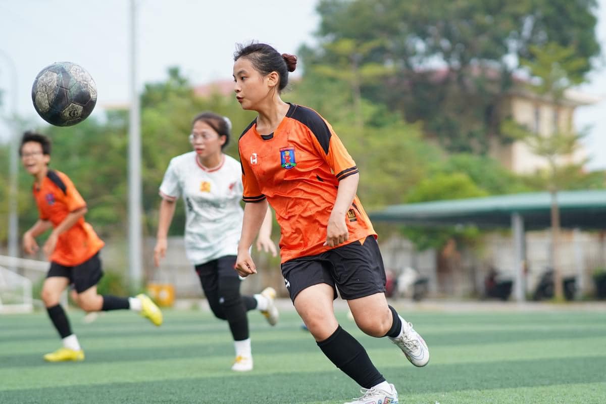 Nhiều em gái âm thầm chống lại định kiến giới