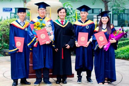 Bốn đề cử cho giải Tạ Quang Bửu 2017