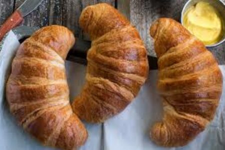 Bí mật trong bánh sừng bò